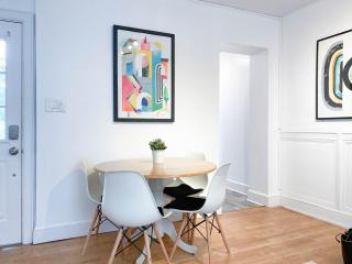 Charming 2nd Fl Retreat, Heart of Capitol Hill - 4