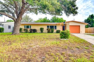 Sunny Seminole Retreat with Patio, Near Beaches! - Redington Shores - 0