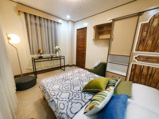 Mirador Modern House - Walking distance to Lourdes Grotto - 0