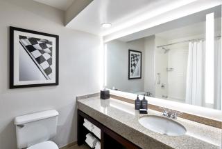 Sheraton Indianapolis Hotel at Keystone Crossing - 3