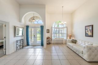 Villa On The Lake, Cape Coral - Cape Coral - 3