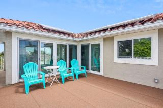 Beach Livin - All - 8