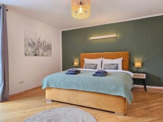 Ara - Loft, Big Terrace, BBQ, Tischkicker, PS4, Stream - 4