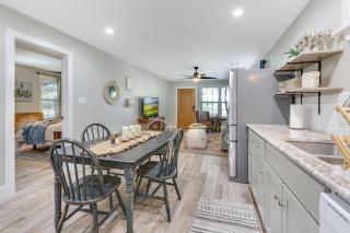 Pancho and Lefty's - Bohemian Rhapsody Retreat - 1