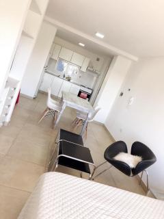 Dptos amoblados NQN - Excelente ubicacion- ZONA CENTRO - 4