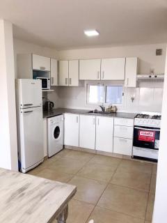 Dptos amoblados NQN - Excelente ubicacion- ZONA CENTRO - 3