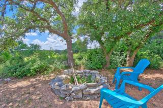 Sunflower Ridge Bungalow - Wimberley - 9