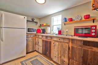 Sunflower Ridge Bungalow - Wimberley - 6