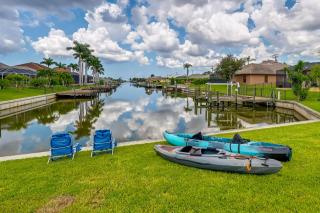 Kayaks and Canal Access Cape Coral Sanctuary - Cape Coral - 9