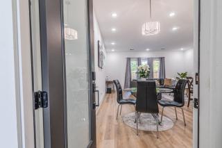 Luxury Haven near Dwtn, Med CTR, with Fast Free WiFi, Parking - Houston - 3