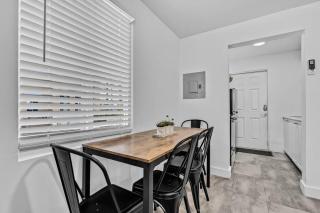 Lovely 2 bedroom Studios-Suite Walking Distance To Ocean - Hollywood - 7