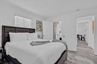 Lovely 2 bedroom Studios-Suite Walking Distance To Ocean - Hollywood - 4