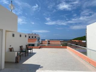 Hermosa casa de playa con vista al mar y albercas! - 3