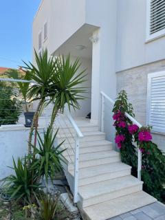 Vila Regina Apartment Regina with Swimming Pool - Jezera - 9