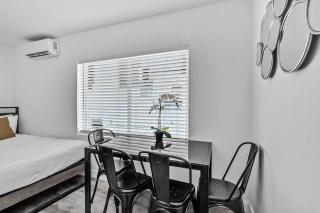Lovely Studio Walking Distance To Ocean - Suite 4 - Hollywood - 6