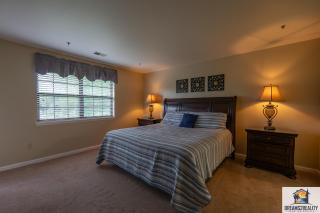 2BR Condo - 2 Pools - Close to the Strip - Stairs Required - FREE TICKETS INCLUDED - FHA-27 - Branson - 7
