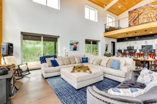 Colorado Retreat with Gas Grill and Mountain Views! - 6