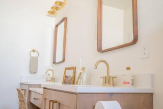 Rustic Gold Retreat - Kanab - 1