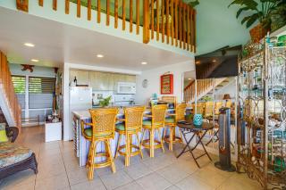 Oceanfront Maunaloa Condo, Steps to Pool and Beach! - 7