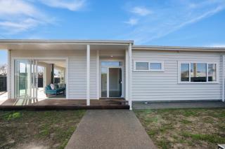 Stylish Serenity - Martinborough Holiday Home - Martinborough - 8