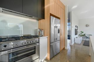 Stylish Serenity - Martinborough Holiday Home - 1