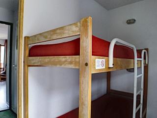 Studio fonctionnel avec balcon, proche des pistes et commerces, parking inclus - FR-1-344-1050 - 7