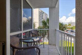 2031-Shoreline Towers Beach Vacation Condo Free Beach Setup - Destin - 4