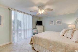 2031-Shoreline Towers Beach Vacation Condo Free Beach Setup - Destin - 2