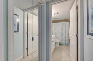 2031-Shoreline Towers Beach Vacation Condo Free Beach Setup - 1