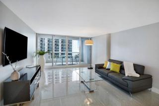 Calypso - Gorgeous Miami Renovated Spacious Condo! - 8