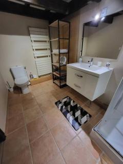 Dépendance entière agréable 60m2 - - 8