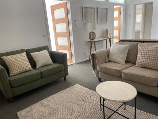 The Wheelhouse - 2BR Waterfront Apt in town - 3
