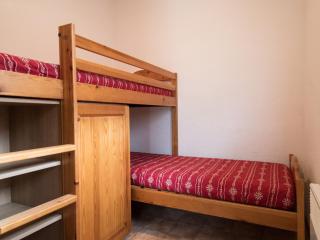 Appartement spacieux pour 6 personnes avec terrasse au pied des pistes, parking et WIFI inclus - FR-1-508-2 - Lanslevillard - 7