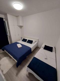 Apartments with a parking space Kraj, Pasman - 335 - Tkon - 4