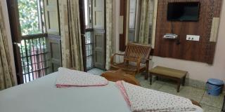 OSAHAN PARADISE HOMESTAY NEAR Golden temple and park view - Amritsar - 9