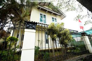 Villa Puncak Kota Bunga, Swarna Villa Swimming Pool - Cikundul - 6