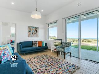 Cool Beach “Shack'' + Spectacular Views + Netflix - Middleton - 9