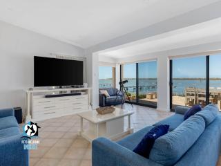 Absolute Water Frontage w/ Jetty + Boat Ramp - Hindmarsh Island - 7