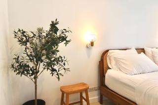 Beachfront Deluxe pool access room one-minute walk to Wonnapha beach FREE DISNEY PLUS - Bangsaen - 7