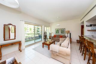 Spacious 1 BR in Arta - Greens by PK Holidays - Dubai - 2