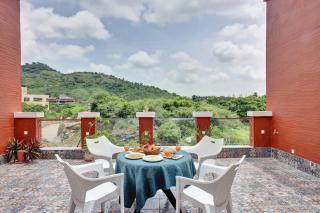 StayVista's Tryst with Valleys - Hill-View Villa with Private Pool, Jacuzzi & Games Room - Udaipur - 8