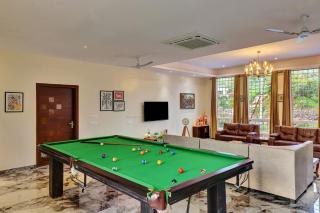 StayVista's Tryst with Valleys - Hill-View Villa with Private Pool, Jacuzzi & Games Room - 6