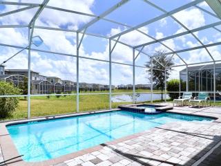 Eight-Bedroom House - 9