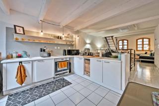 La Bulle - Parking Gratuit en souterrain - 2 mins du Palais des Papes - CLIM AC - Wifi - Avignon - 4
