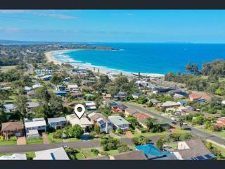 Large luxury house with stunning beach views - 2