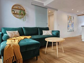 BIRDHOUSE - Big Living for 12 with two Terraces, BBQs, Kicker, Fitness - 1