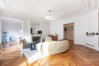 Luxury apartment - 5 min walk from Champs-Elysées - París - 3