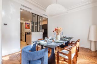 Luxury apartment - 5 min walk from Champs-Elysées - 5