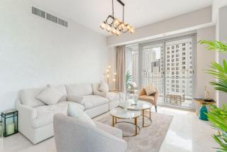 Newly Designed 3 beds w marina eye view - Dubai - 2