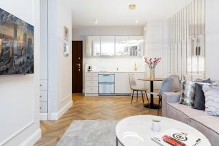 Mennica Residence Deluxe City Centre Apartments by Renters Prestige - Varsavia - 6